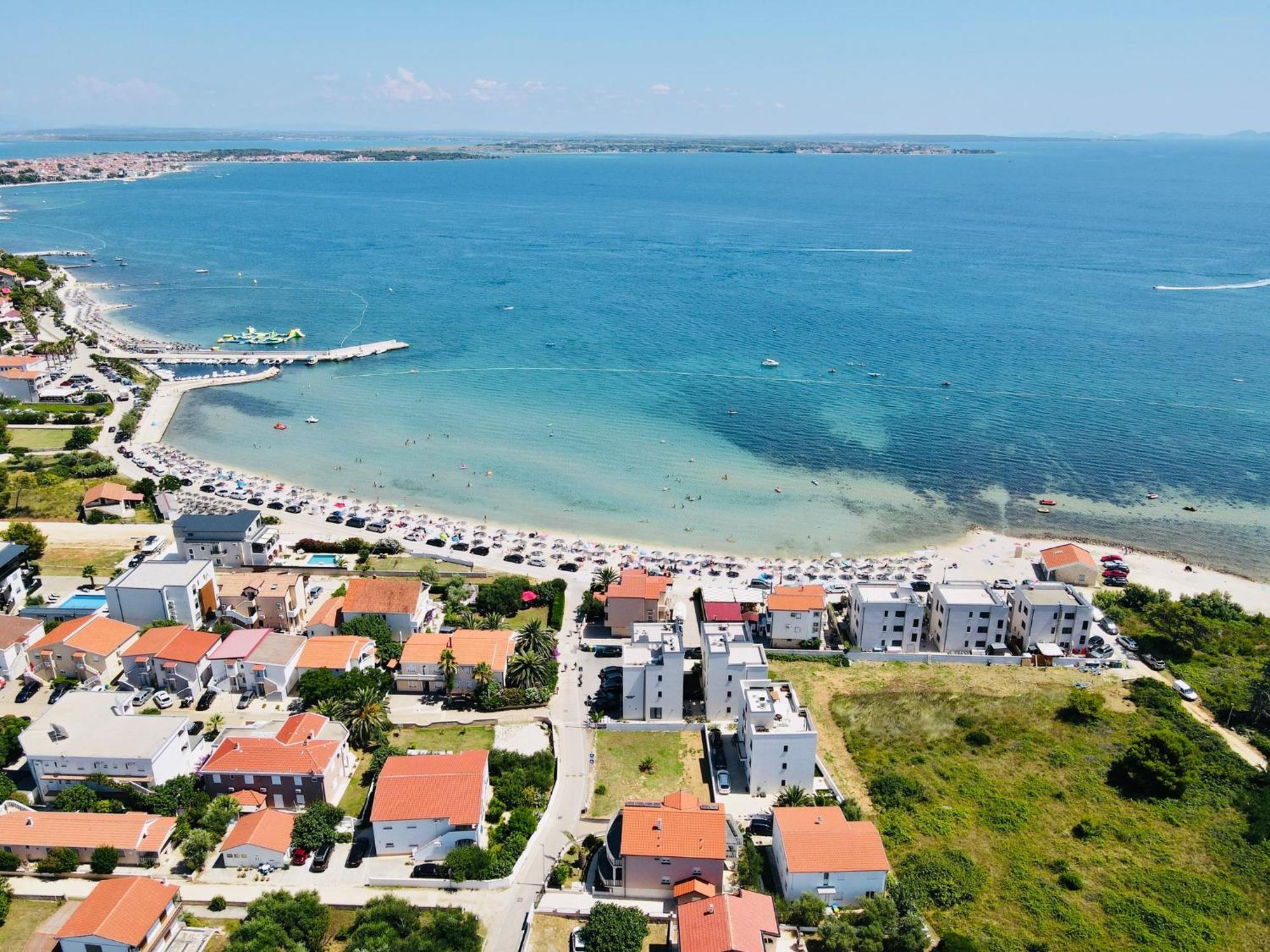 Apartments The Beach Resort Vir Eksteriør bilde